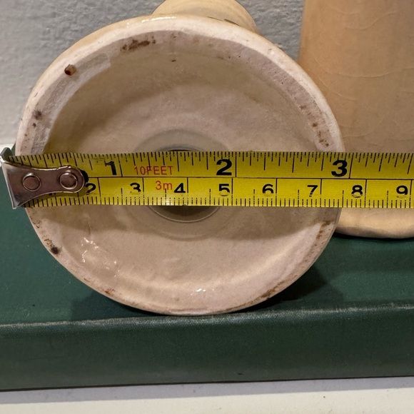 Vintage Pfaltzgraff Salt and Pepper Shakers Village Pattern - Picture 10 of 10